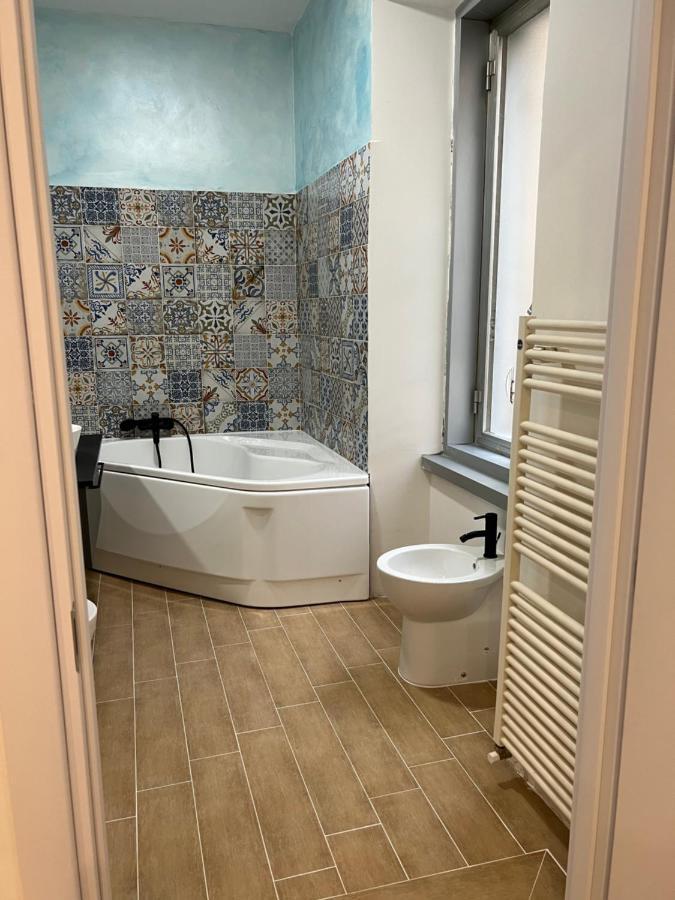 Alla Scalinata Del Teatro Rossetti Confort Suites Parcheggio Trieste Extérieur photo