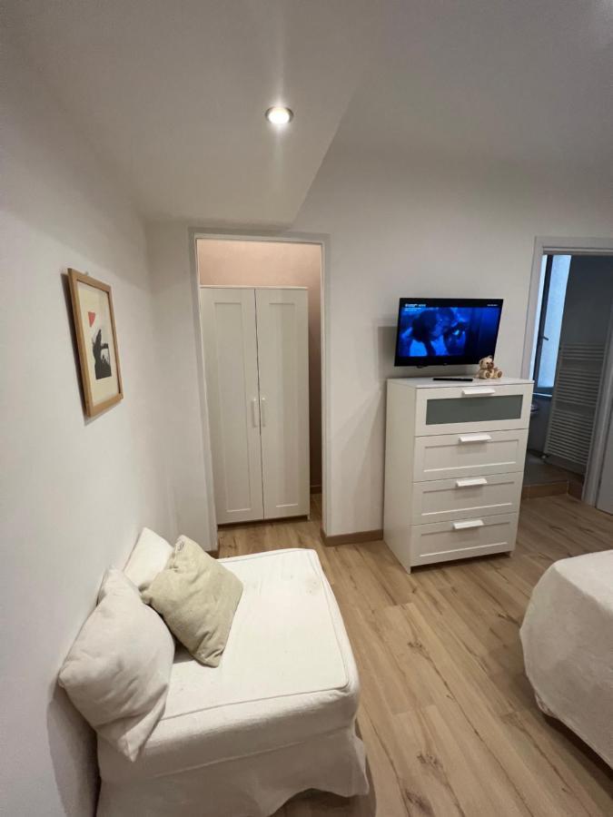 Alla Scalinata Del Teatro Rossetti Confort Suites Parcheggio Trieste Extérieur photo