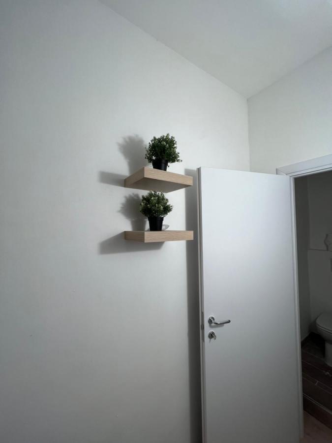 Alla Scalinata Del Teatro Rossetti Confort Suites Parcheggio Trieste Extérieur photo